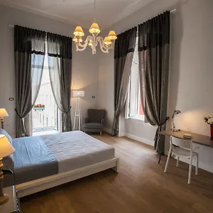 Appartement Largo Donnaregina
