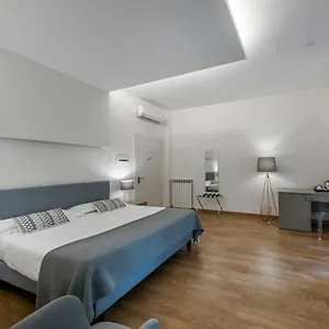 Hotel Albina, Nápoles